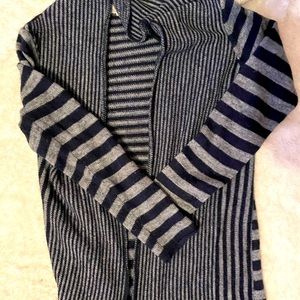 Long cardigan in medium